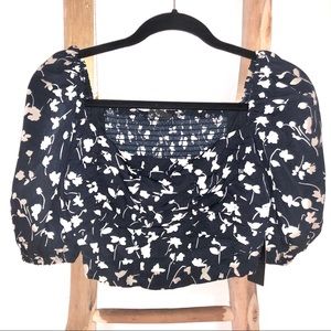 💋SOLD💋Lulus Cropped Navy Floral Print Top